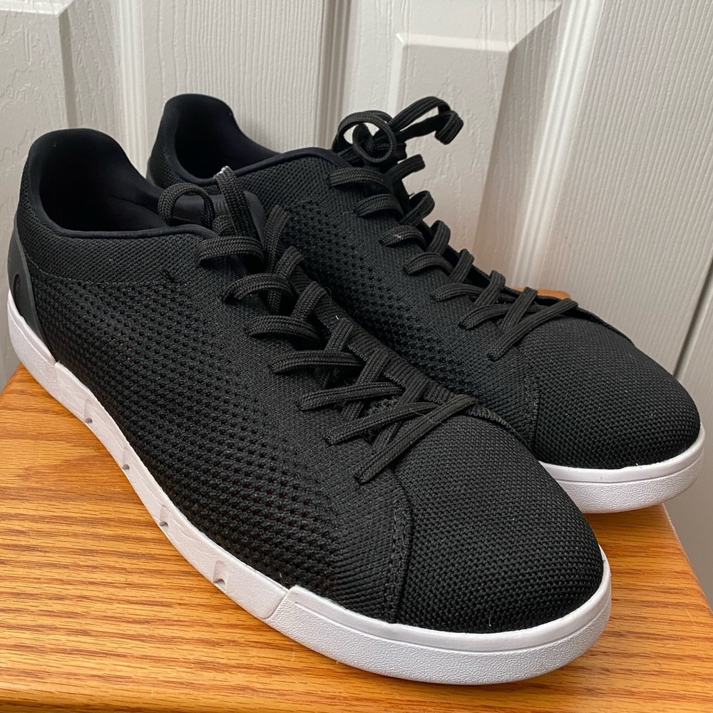 SWIMS Breeze Black and White Knit Pickleball Tennis Shoes Sneakers SZ 13
